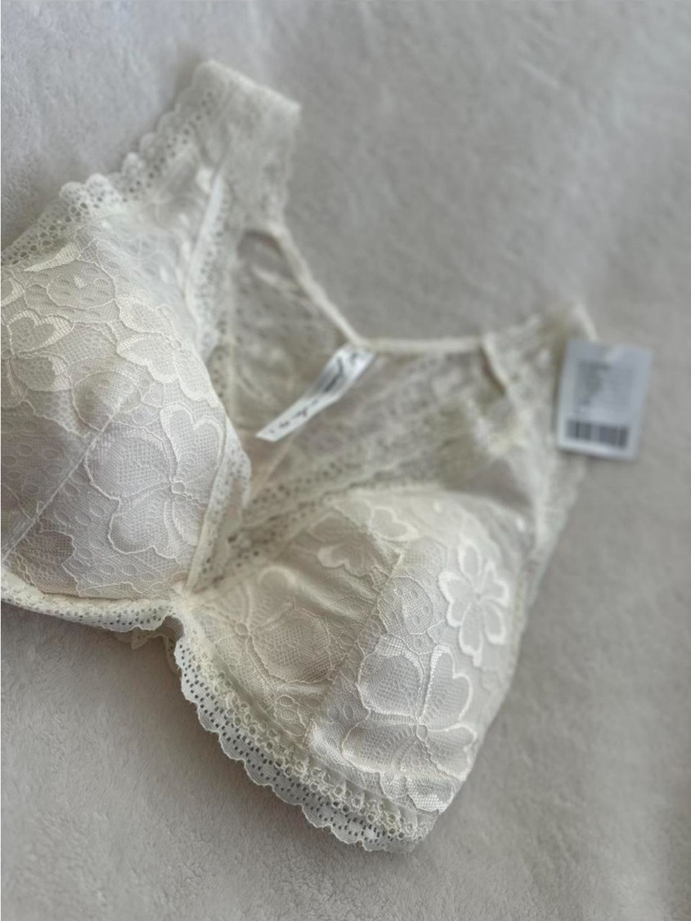 UO Bundle- Out From Under Rainbow Pastel Knit Shorts & Lace Bralette Set - Picture 2 of 5